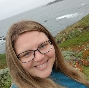 Meet your Posher, Corina